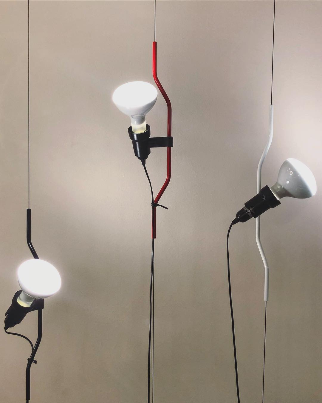 Adjustable Tension Rod Floor to Ceiling Lamp
