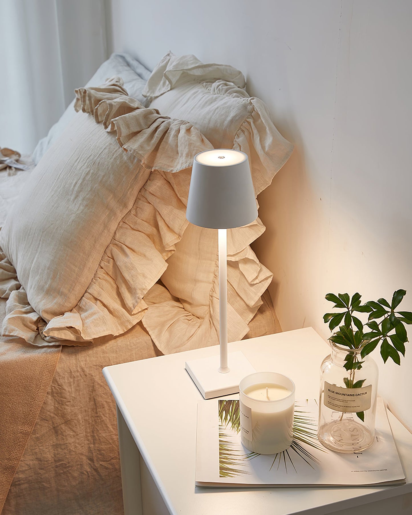 Aluminium Dome Cordless Table Lamp