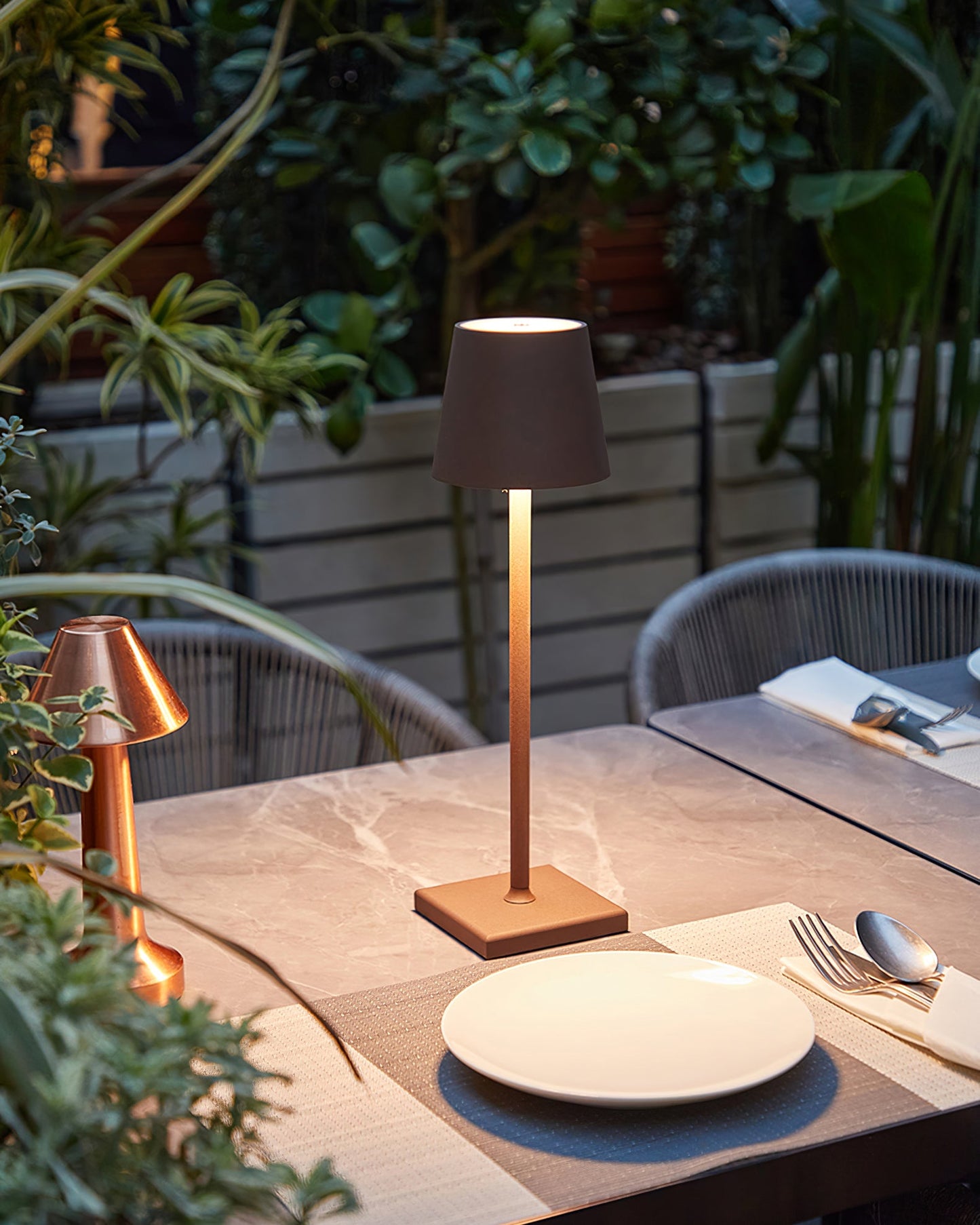 Aluminium Dome Cordless Table Lamp