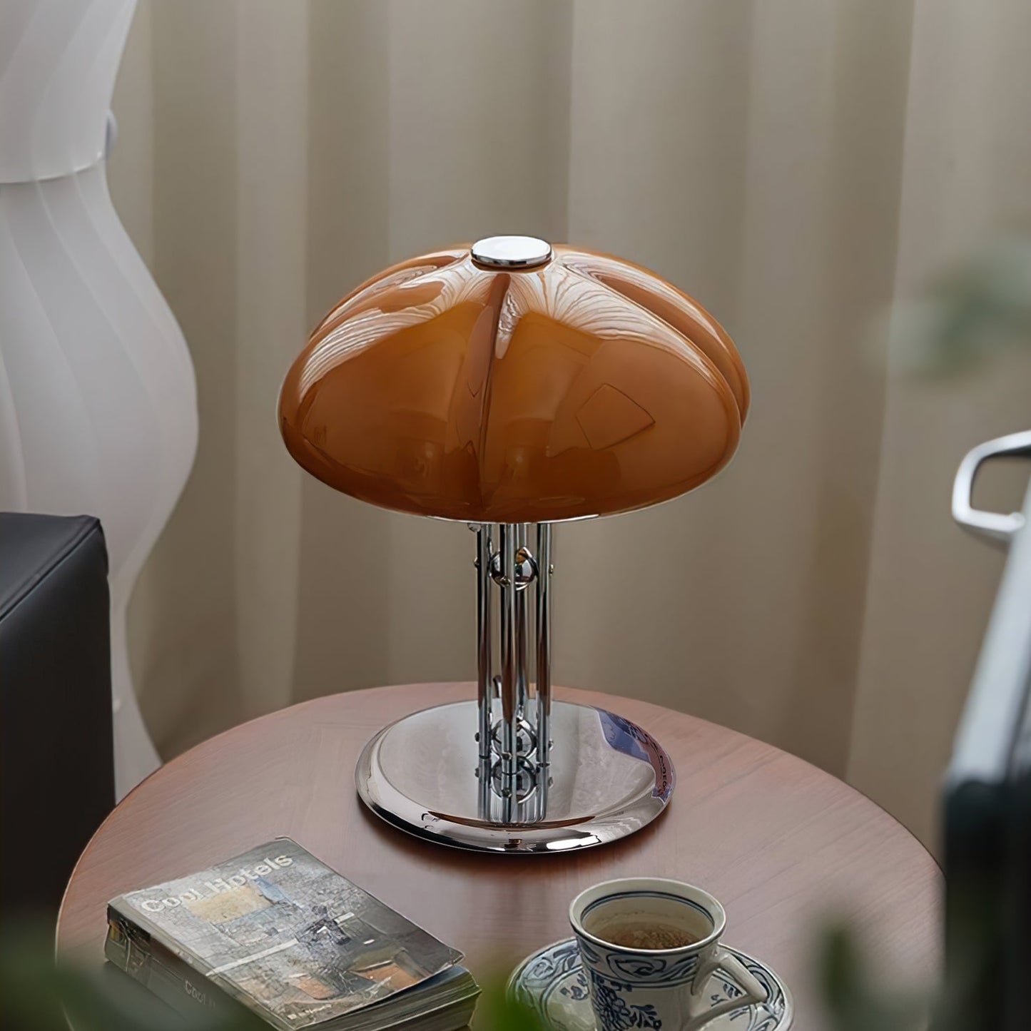 Four Leaf Amber Glass Table Lamp