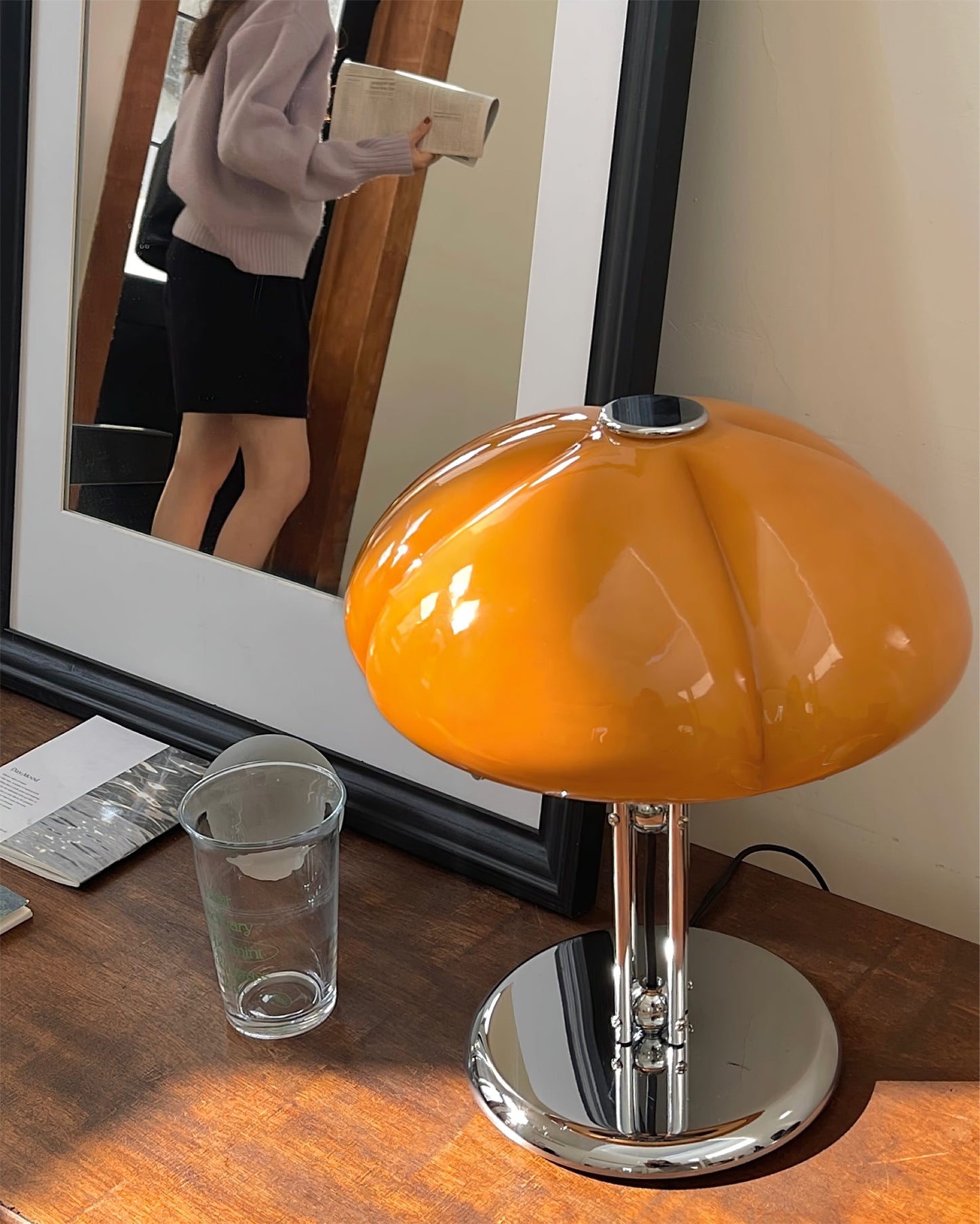 Four Leaf Amber Glass Table Lamp