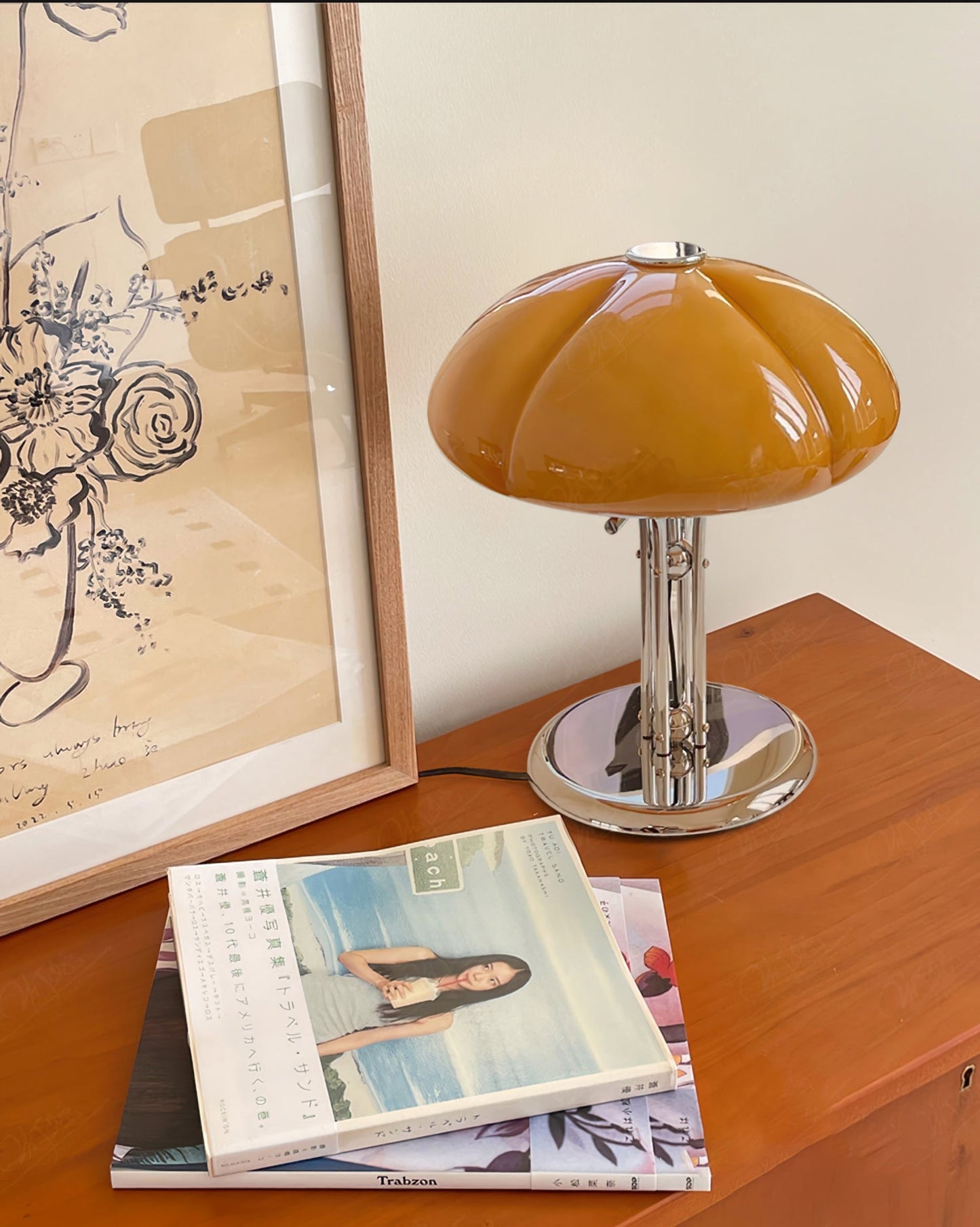 Four Leaf Amber Glass Table Lamp