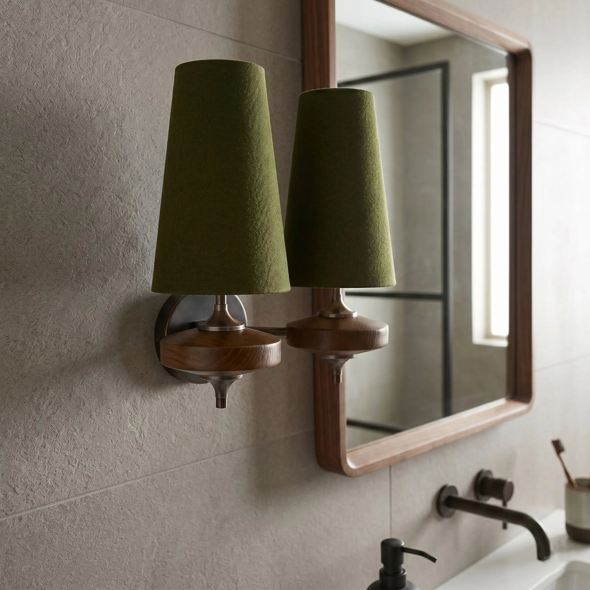 Hour Rho Wall Lamp Erbstuk