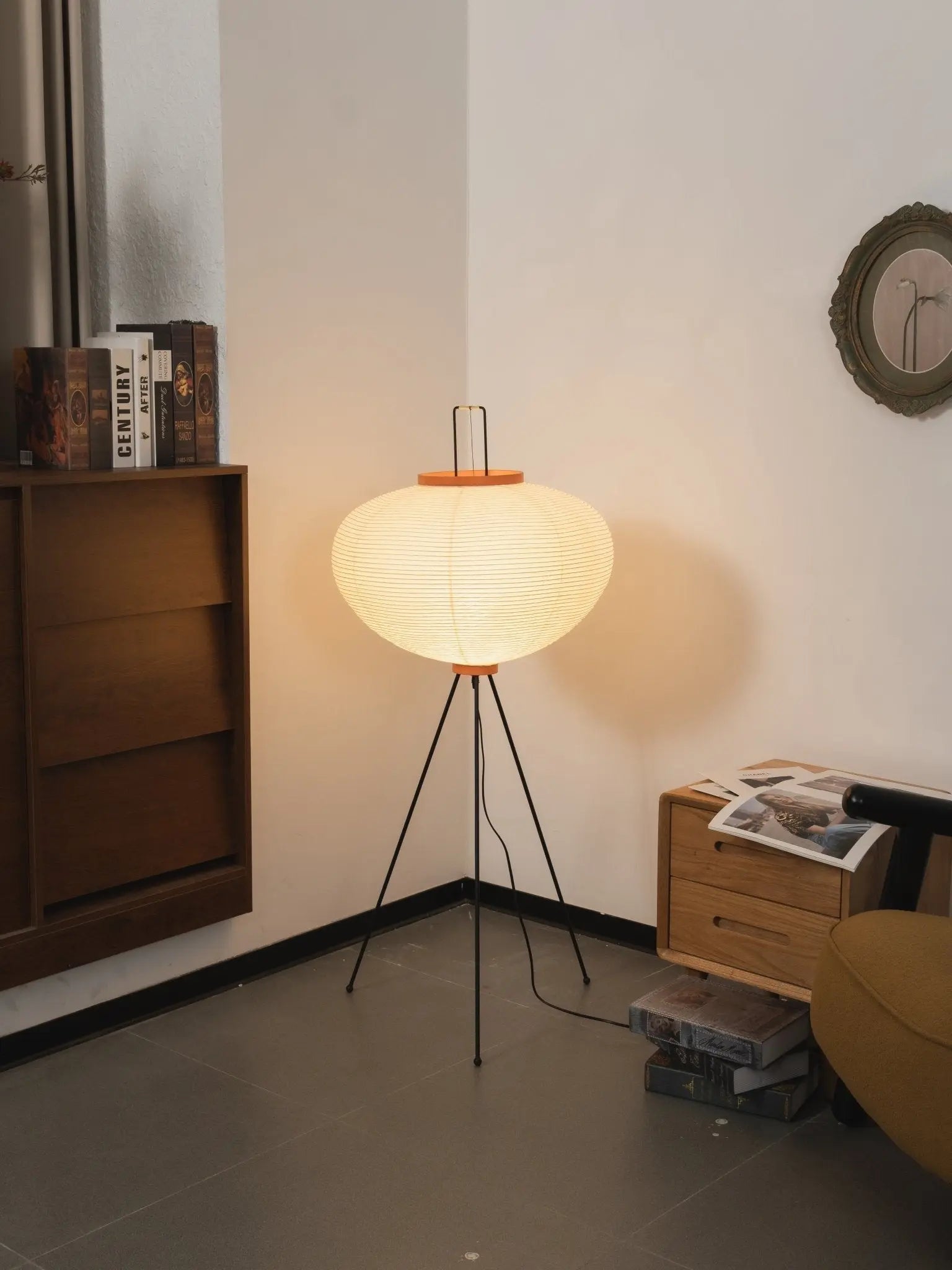Rice Paper Lantern Floor Lamp — Sculptural Tripod Ambient Light for Living Room, Bedroom, Study and Reading Corner, Soft-Glow Paper Shade Floor Lamp Erbstuk