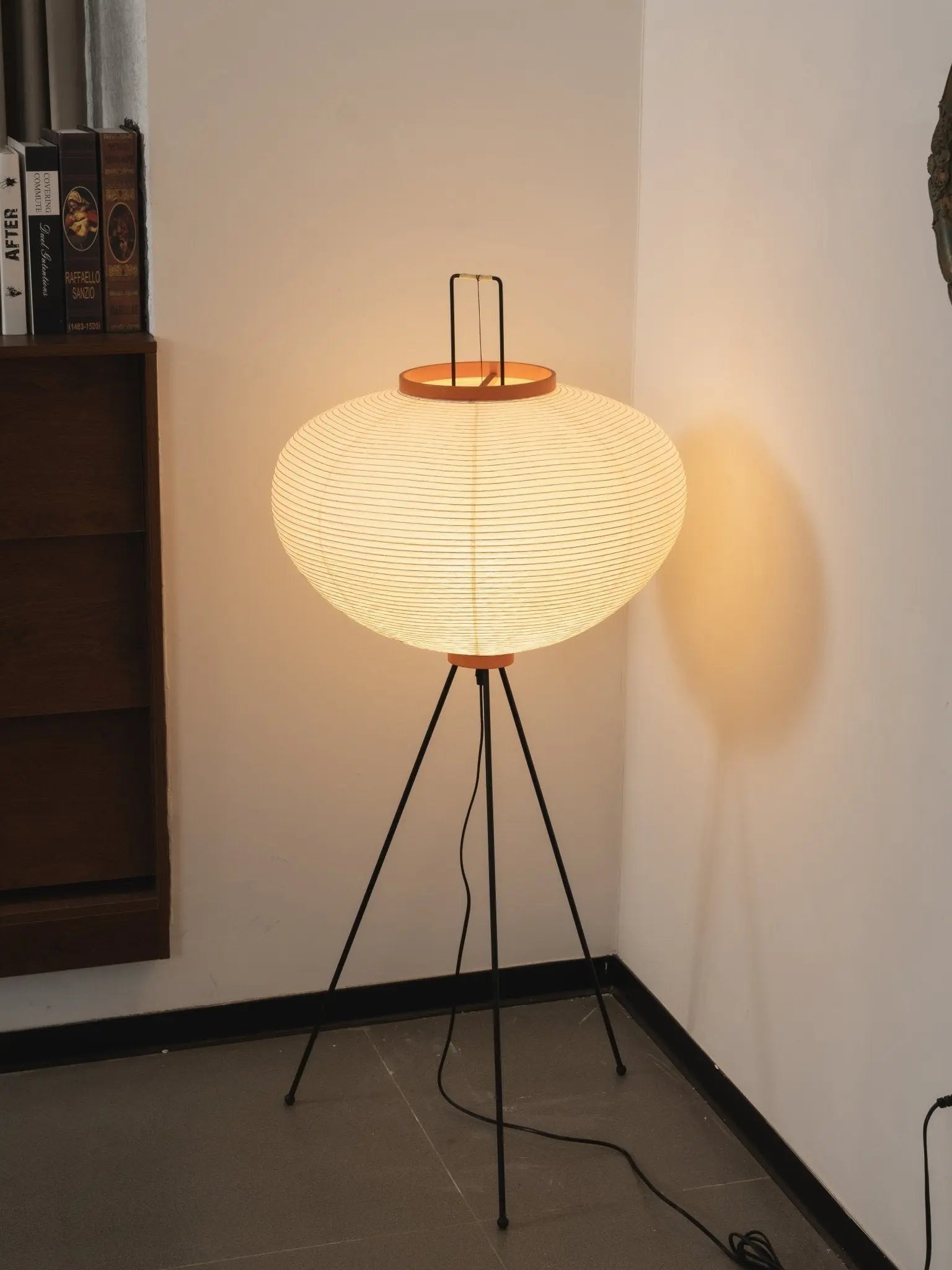 Rice Paper Lantern Floor Lamp — Sculptural Tripod Ambient Light for Living Room, Bedroom, Study and Reading Corner, Soft-Glow Paper Shade Floor Lamp Erbstuk
