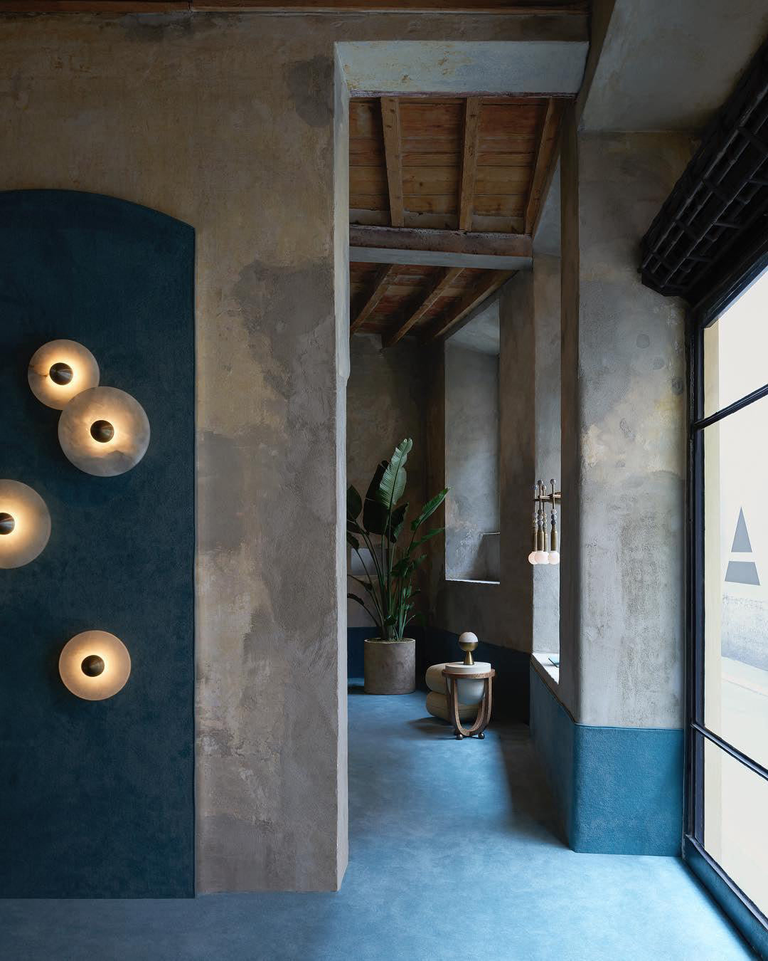 Alabaster Disc Wall Sconce