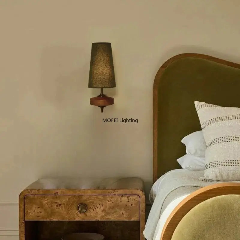 Modern Fabric Wall Lamp – Contemporary Art Style Wall Light for Bedroom, Living Room & Bedside Erbstuk