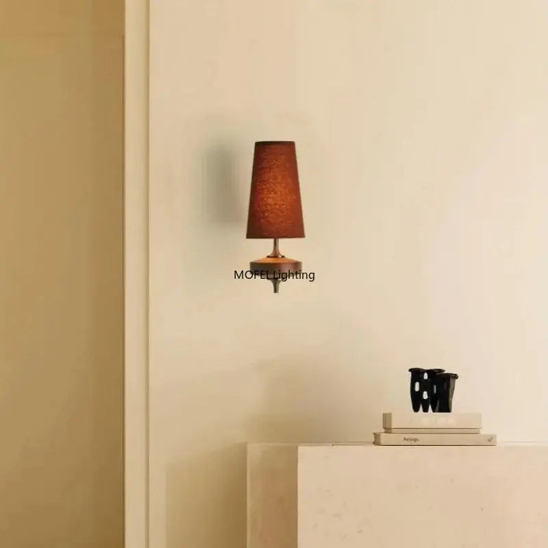 Modern Fabric Wall Lamp – Contemporary Art Style Wall Light for Bedroom, Living Room & Bedside Erbstuk