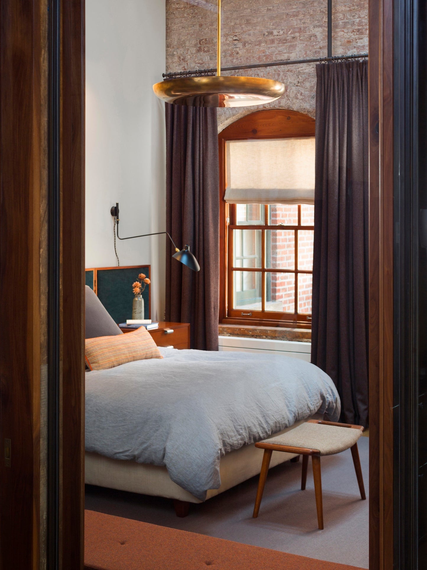Pivoting Arm Plug In Wall Sconce