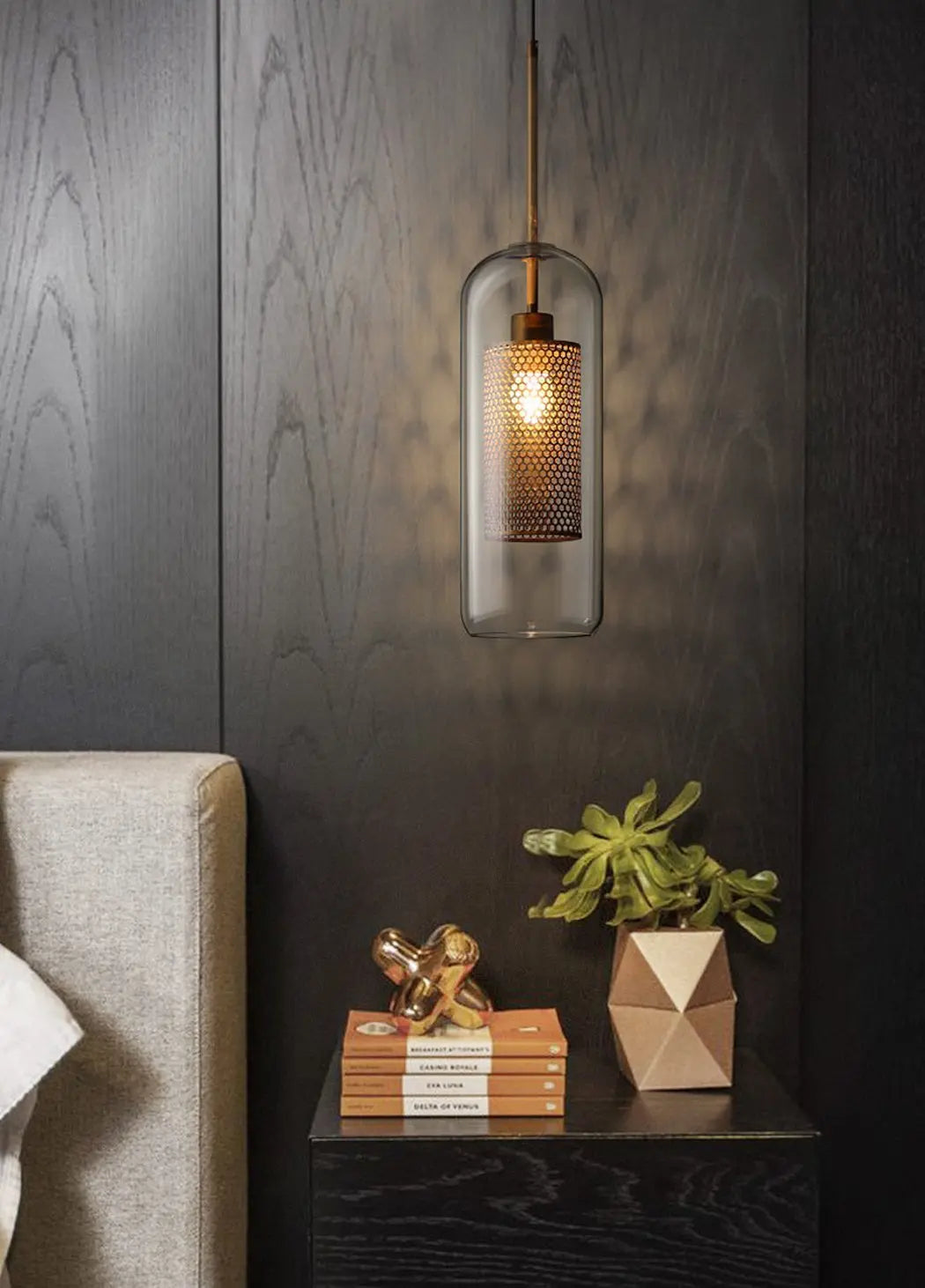 Mesh-Banded Glass Globe Pendant Light — Metal & Glass Shade in Sphere, Capsule & Oversized Silhouettes, Bronze Finish, E27 Modern Hanging Lamp for Kitchens, Bars, Bedrooms & Dining Rooms Erbstuk
