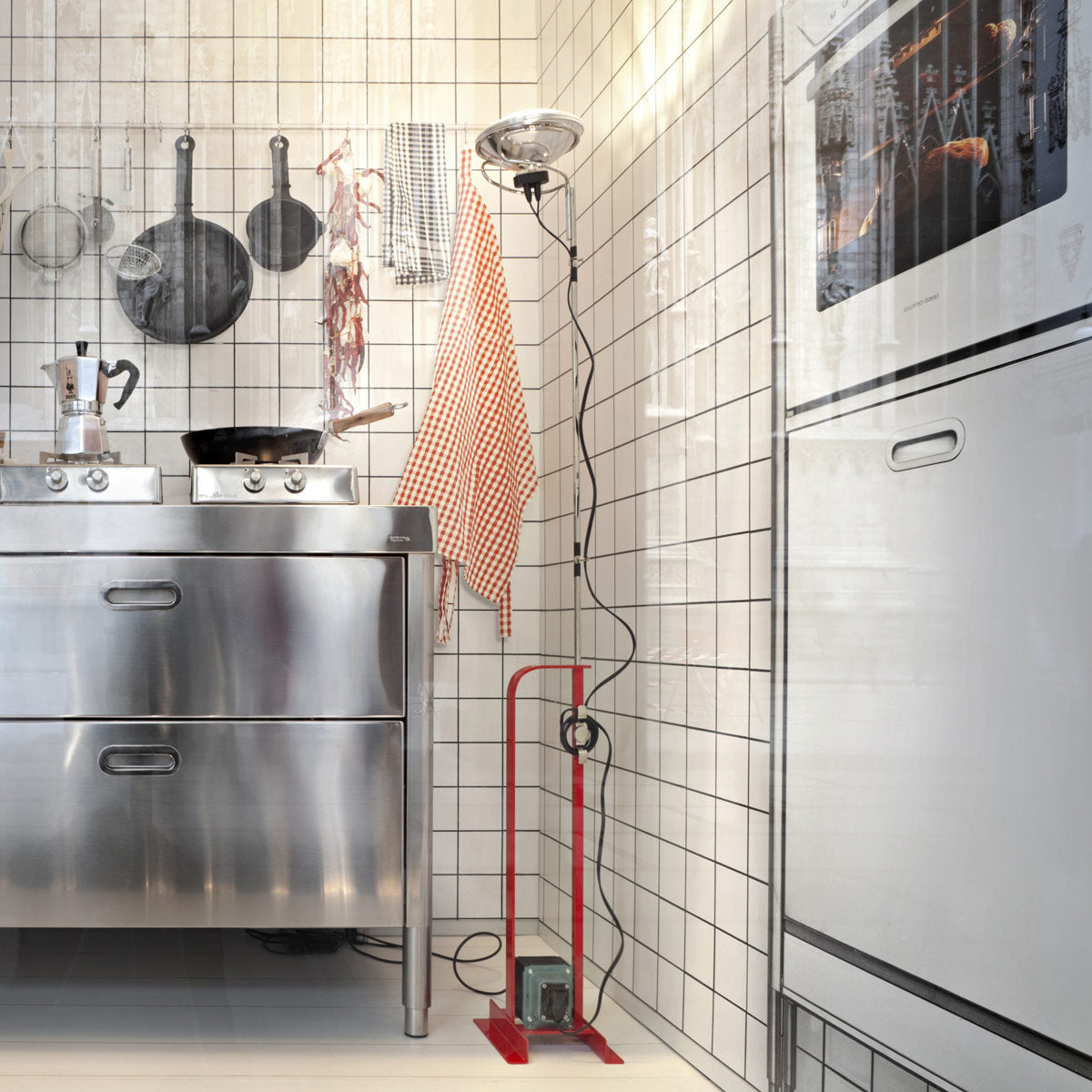 Telescopic Industrial Floor Lamp