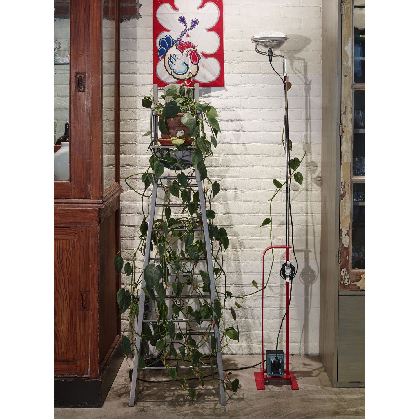Telescopic Industrial Floor Lamp