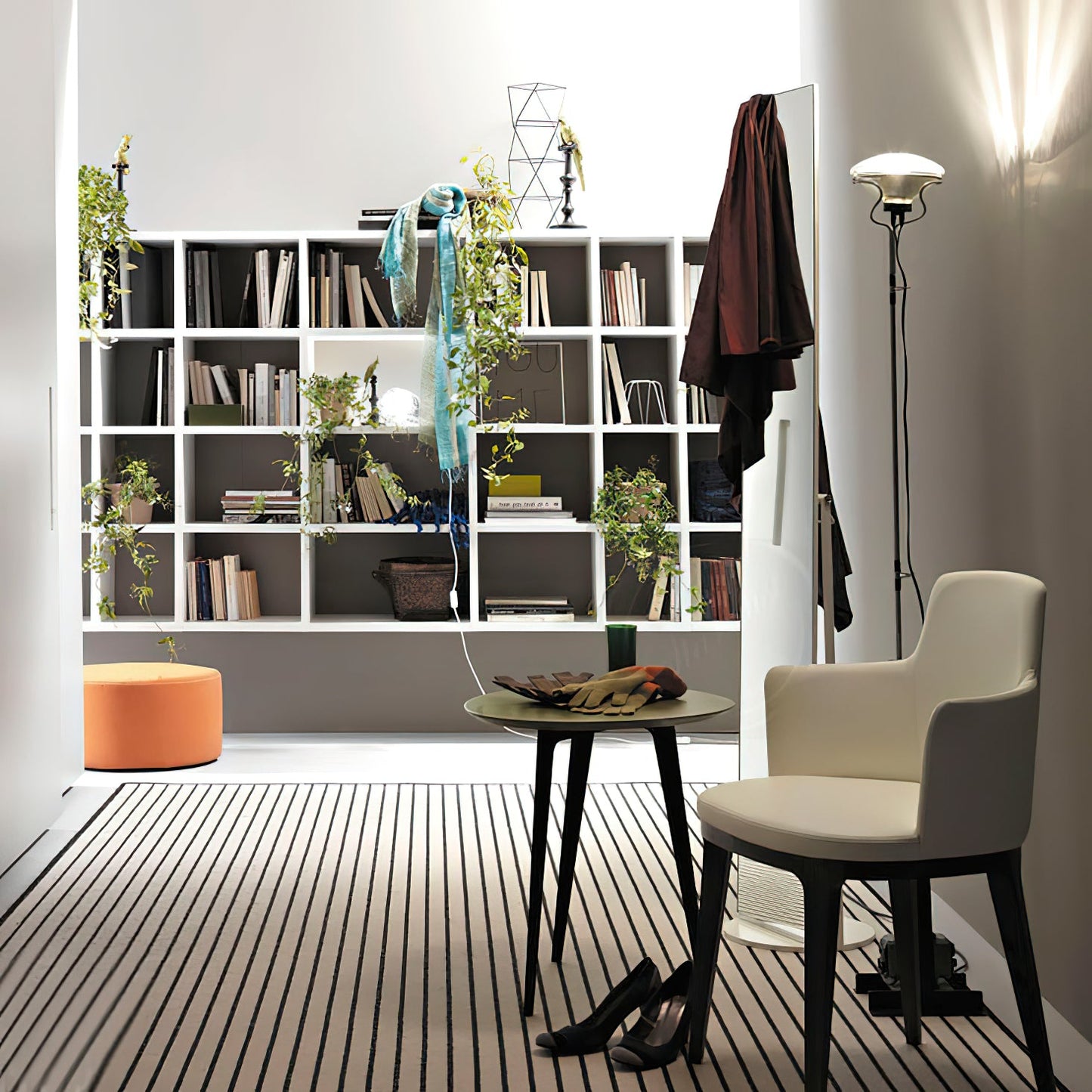Telescopic Industrial Floor Lamp