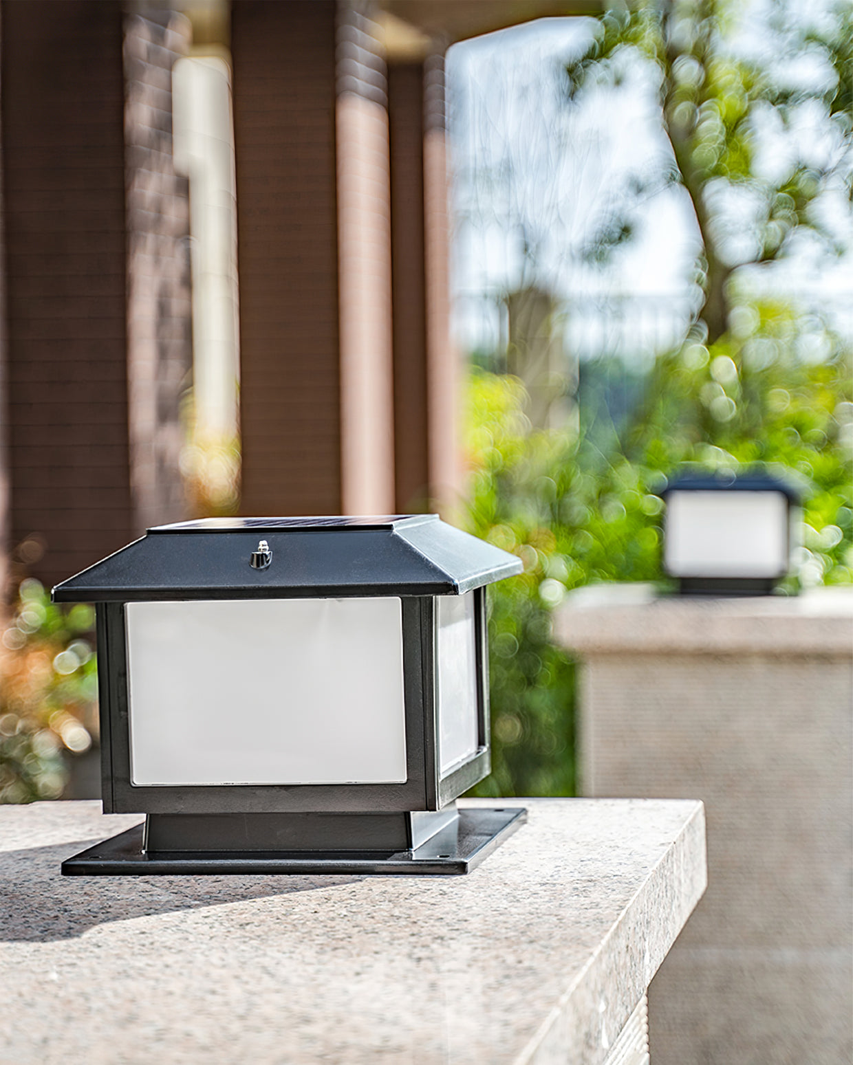 Frosted Drum Solar Outdoor Table Lamp