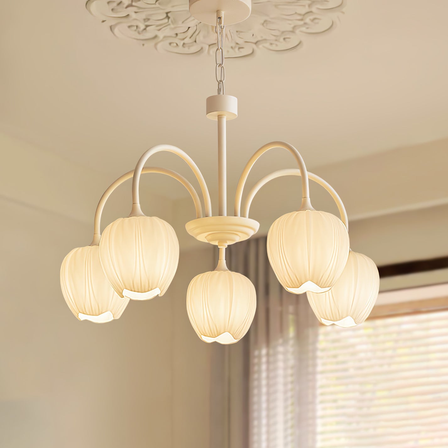Leiden Tulip Glass Chandelier
