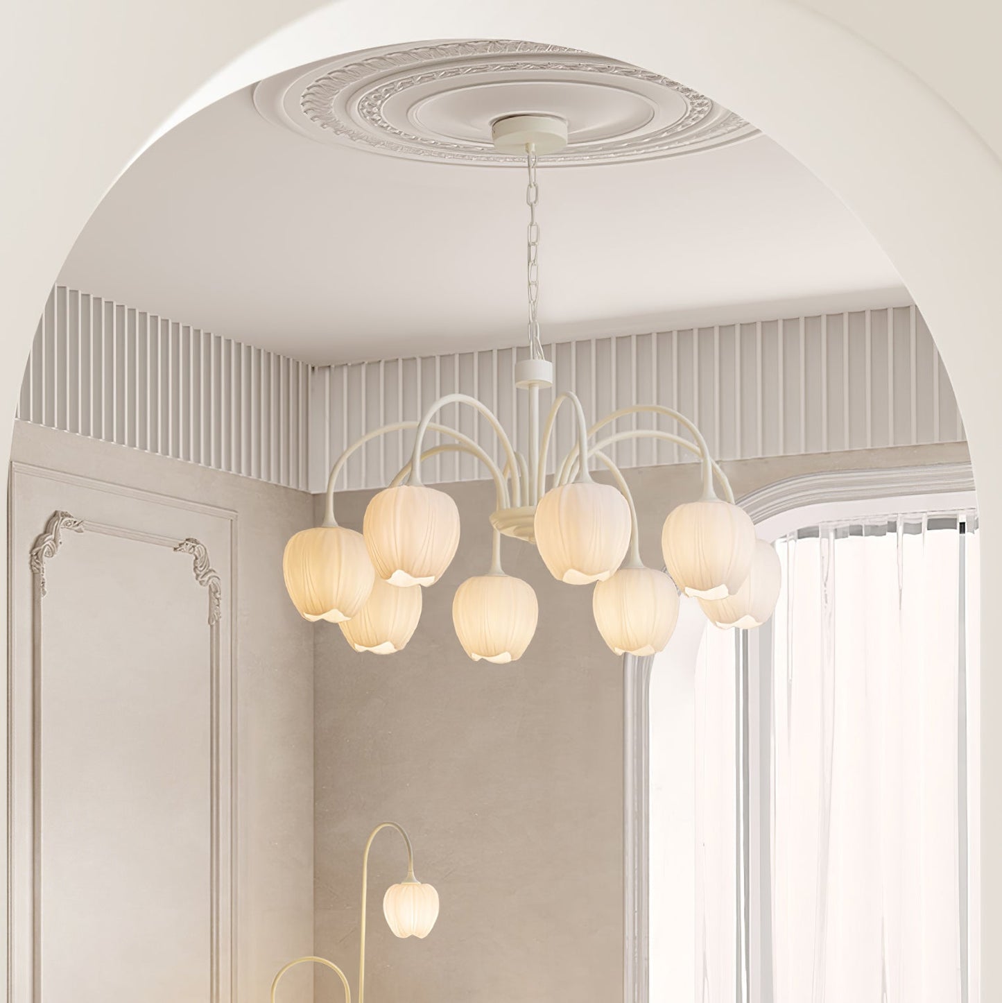 Leiden Tulip Glass Chandelier