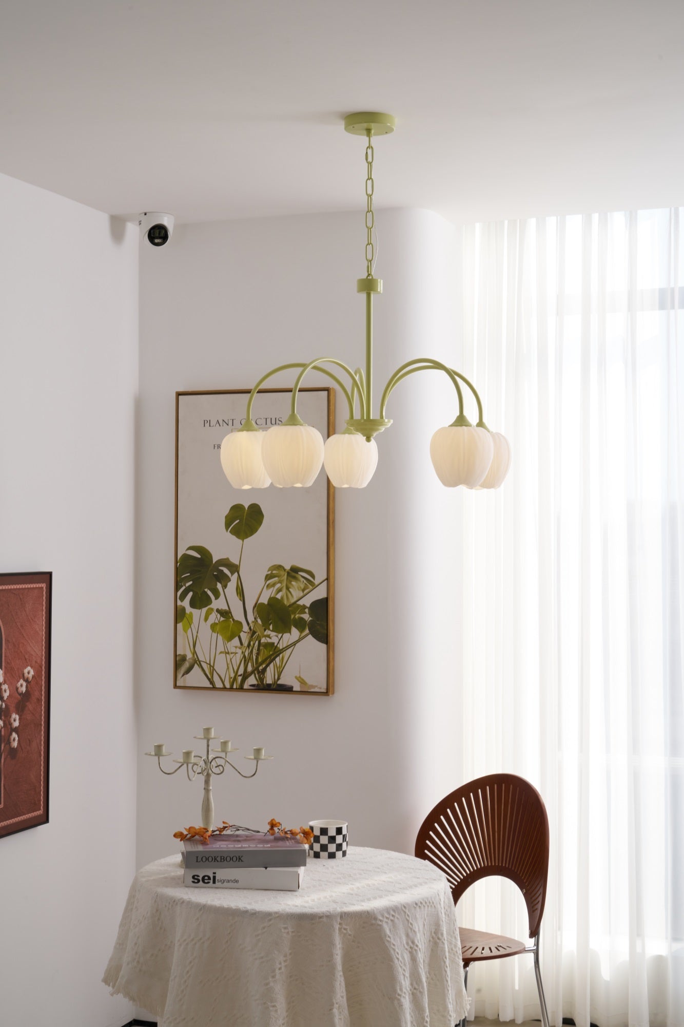 Leiden Tulip Glass Chandelier