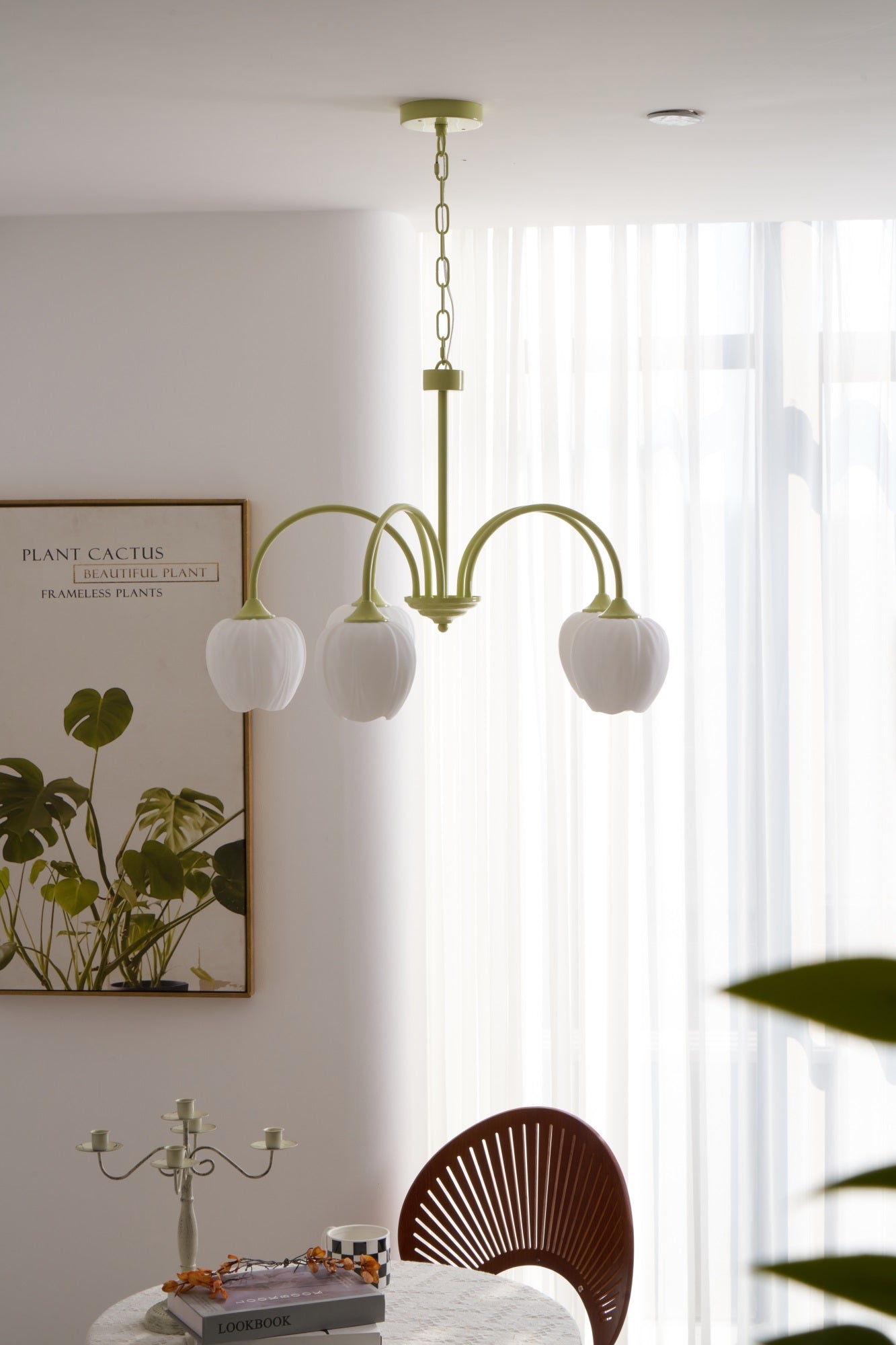 Leiden Tulip Glass Chandelier