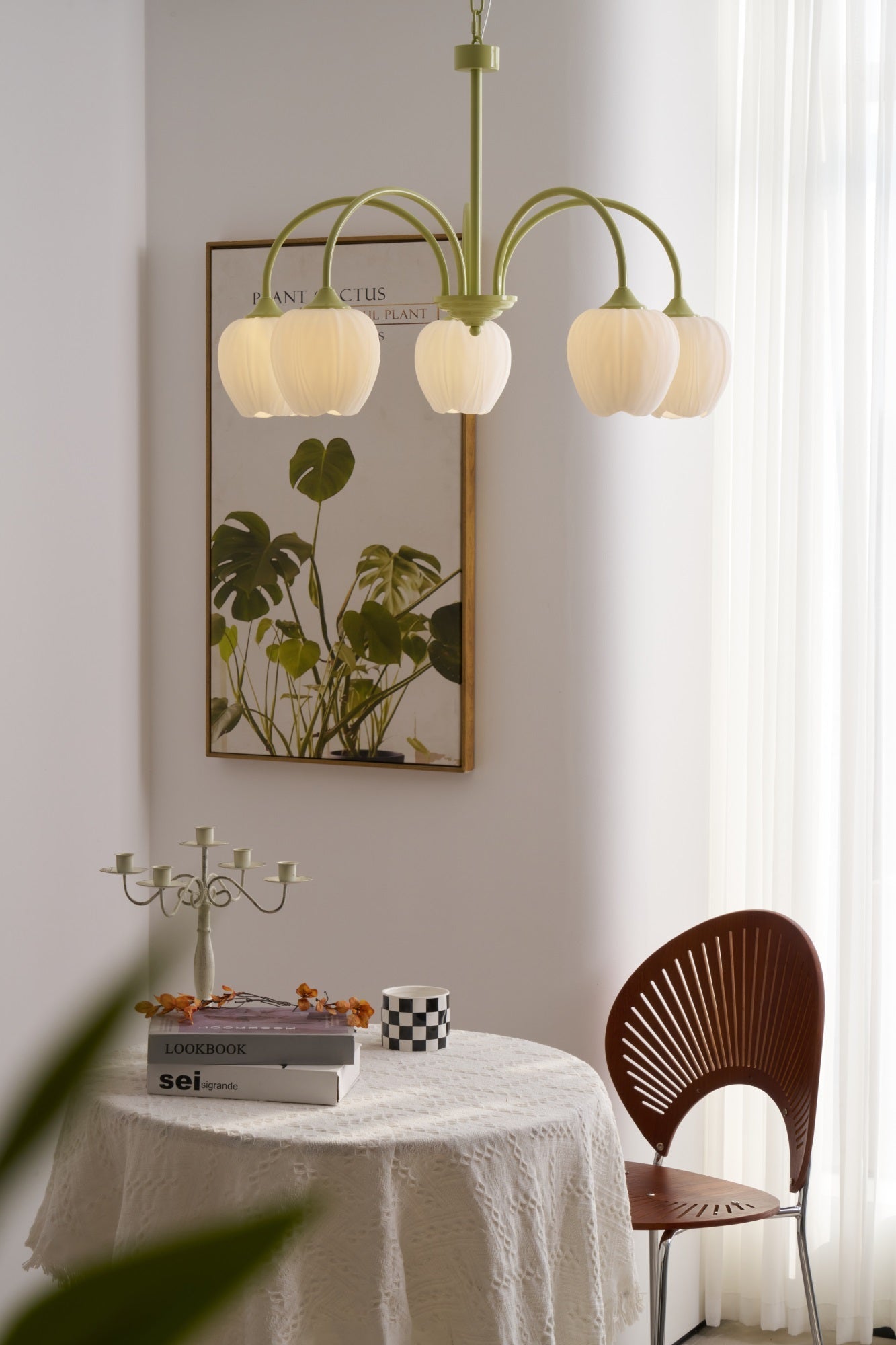 Leiden Tulip Glass Chandelier