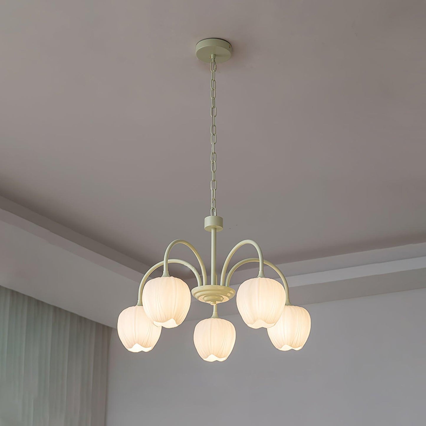 Leiden Tulip Glass Chandelier