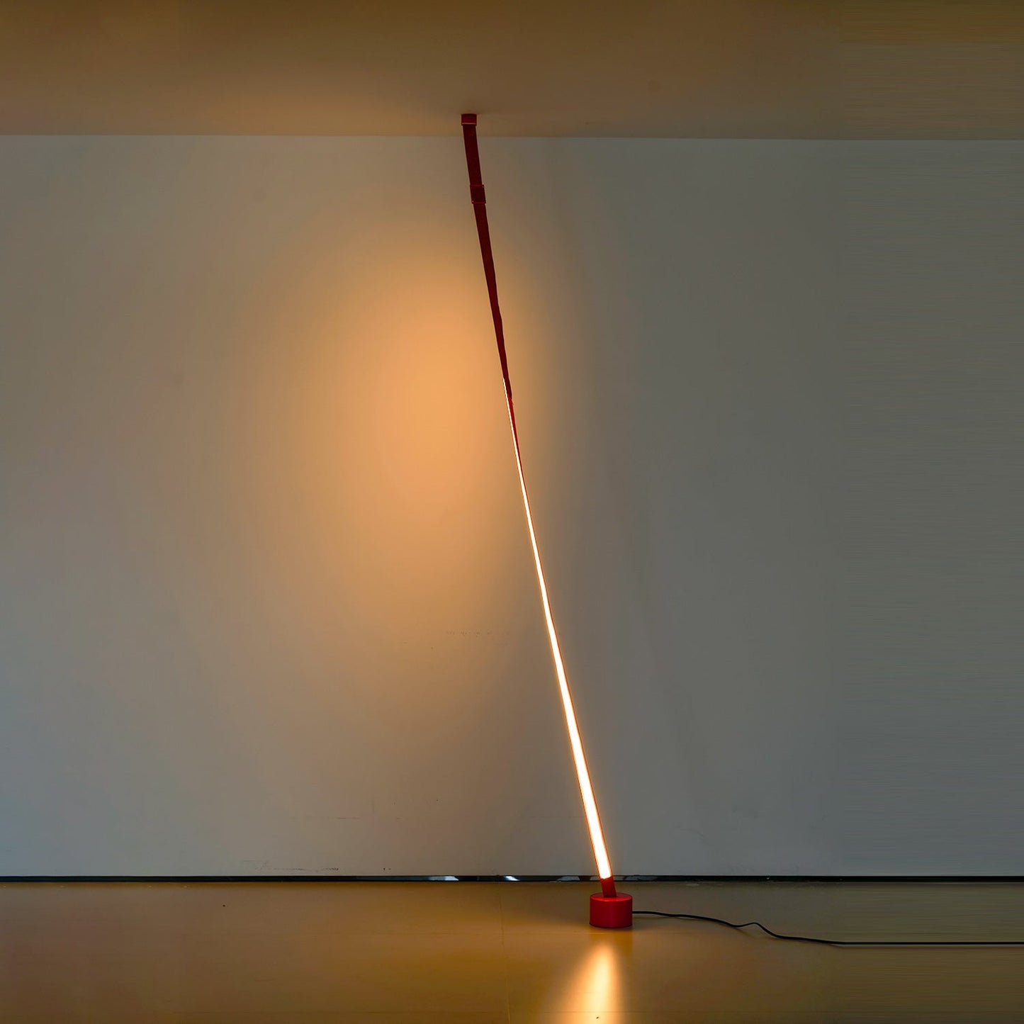 Slim Tension Pole Floor to Ceiling Lamp
