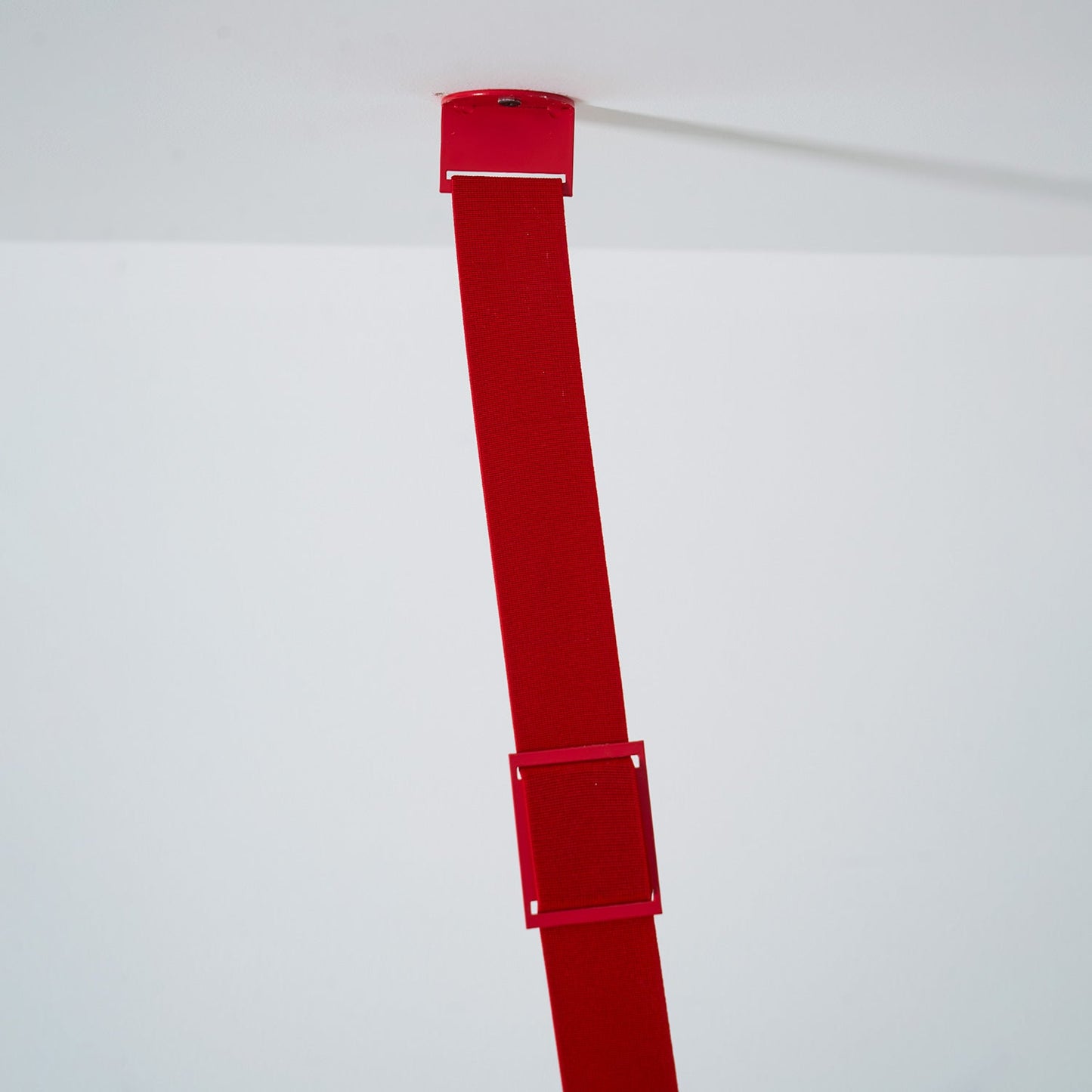 Slim Tension Pole Floor to Ceiling Lamp